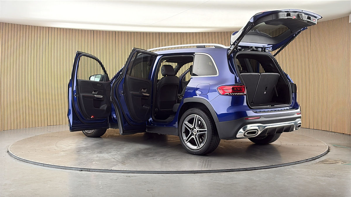More views of Mercedes-Benz GLB