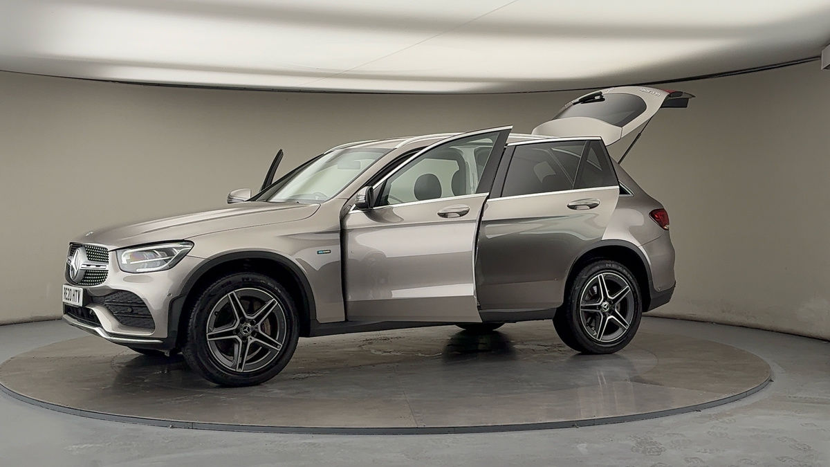 More views of Mercedes-Benz GLC