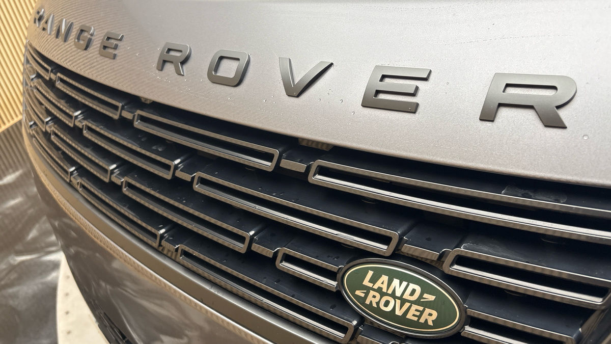 Land Rover Range Rover Sport Image 24