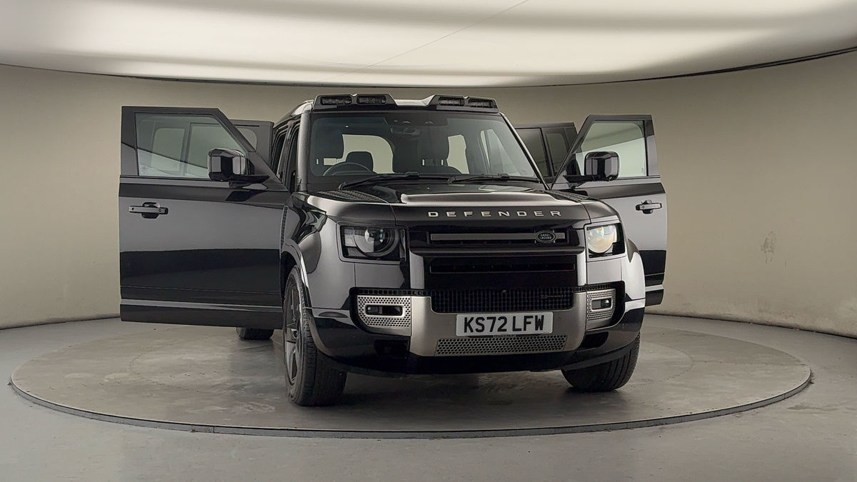 More views of Land Rover Defender 110