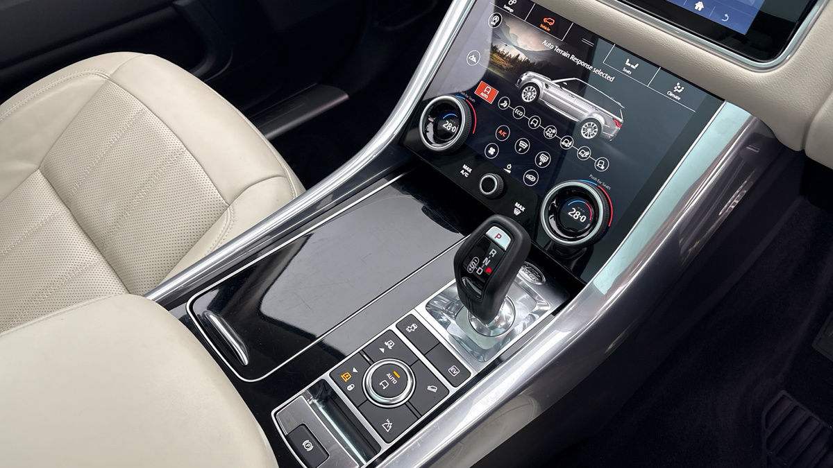 Land Rover Range Rover Sport Image 18