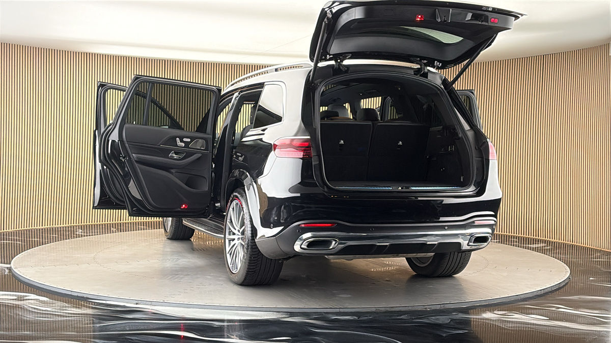 More views of Mercedes-Benz GLS