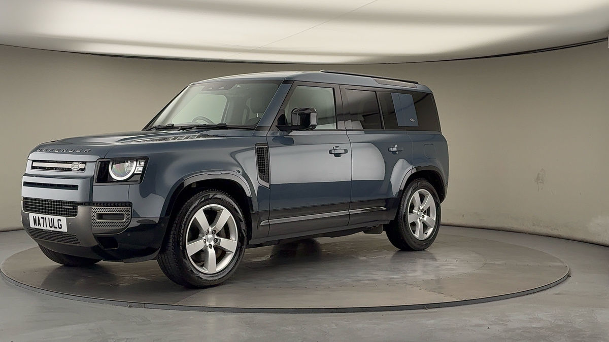 Land Rover Defender 110 Image 20