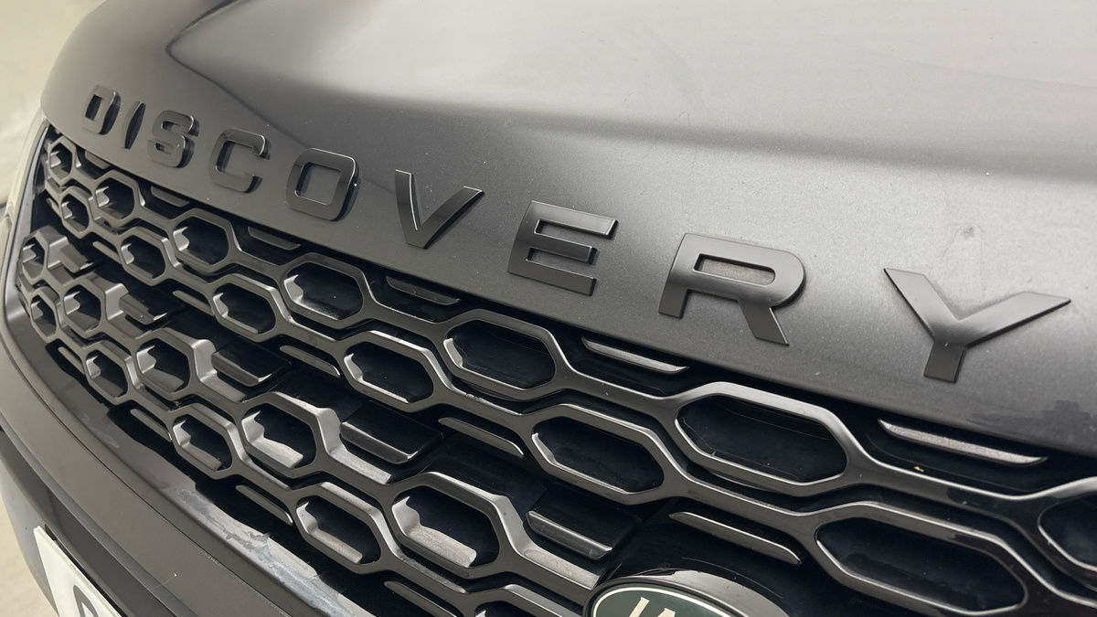 Land Rover Discovery Sport Image 24