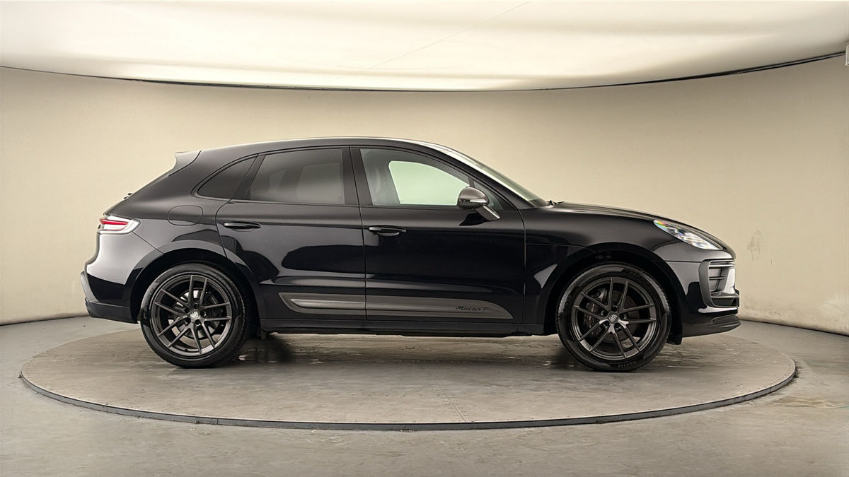 More views of Porsche Macan