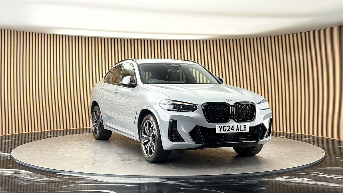More views of BMW X4
