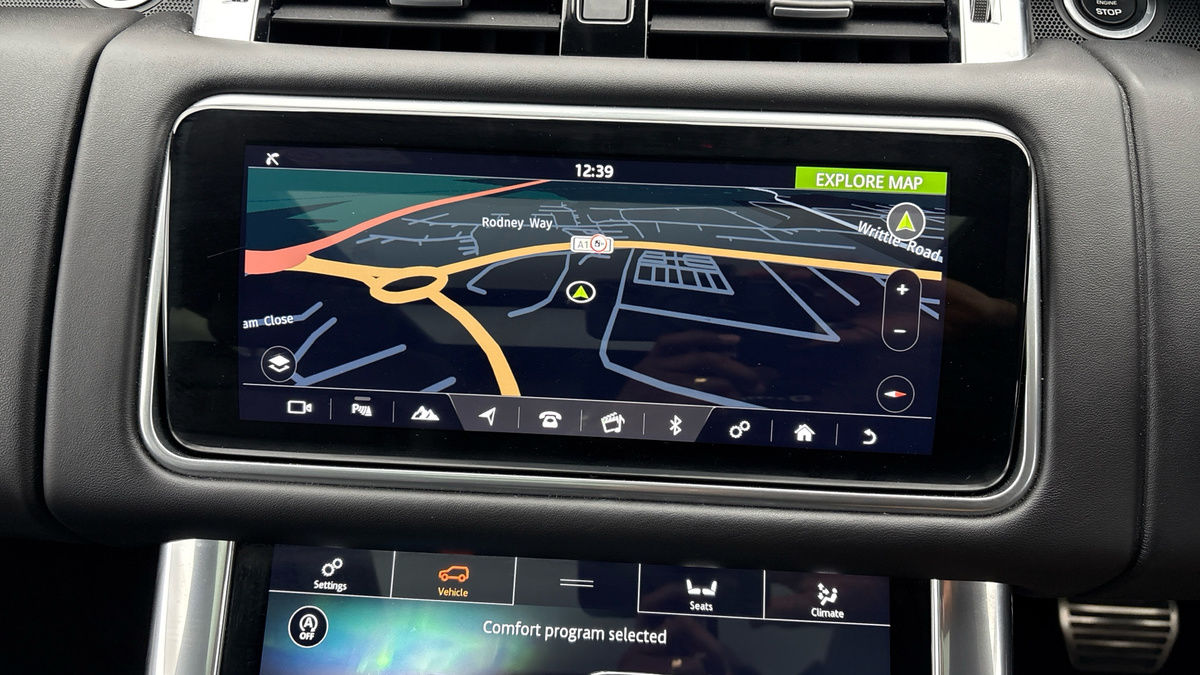 Land Rover Range Rover Sport Image 17