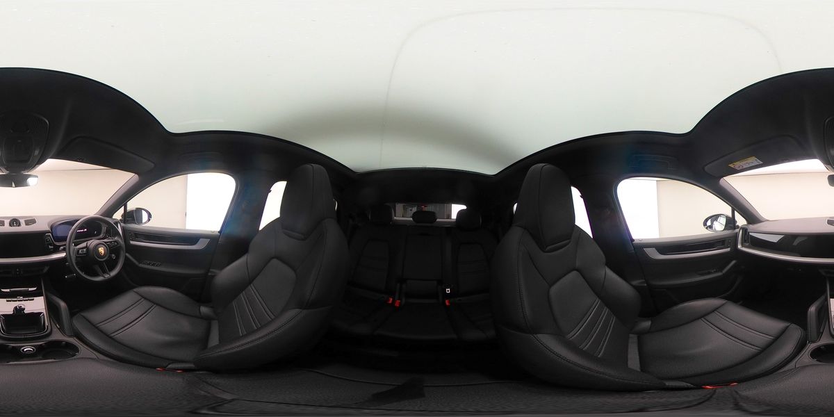 More views of Porsche Cayenne