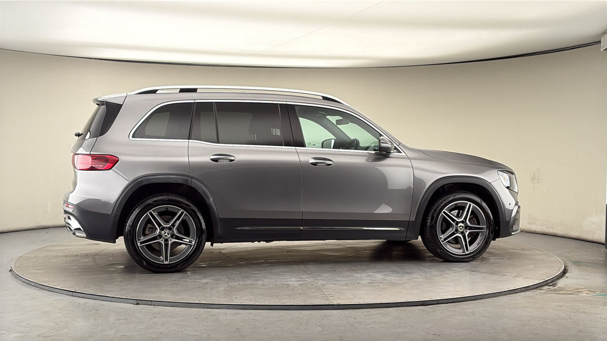 More views of Mercedes-Benz GLB