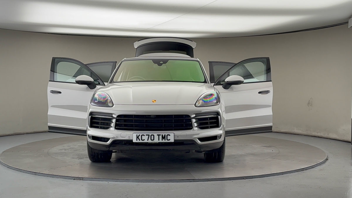 More views of Porsche Cayenne