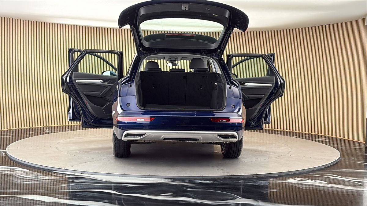 More views of Audi Q5