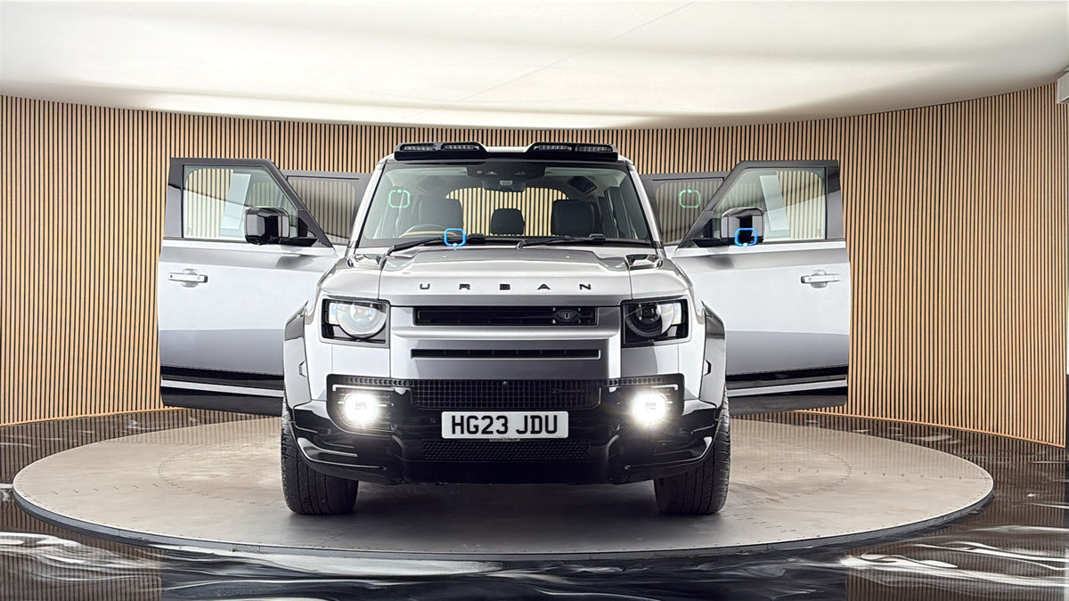 More views of Land Rover Defender 110