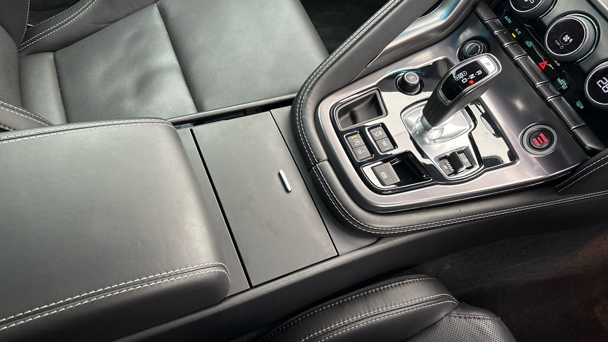 Jaguar F-Type Image 18