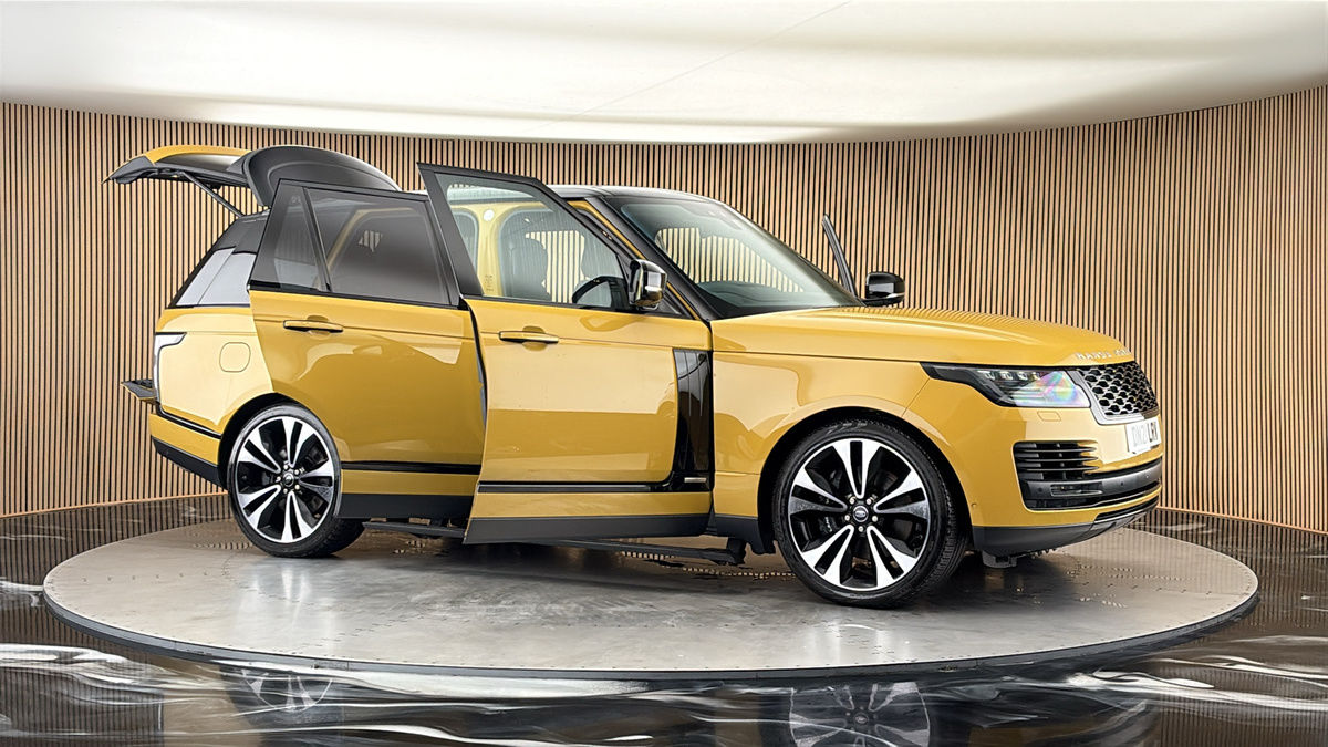 More views of Land Rover Range Rover