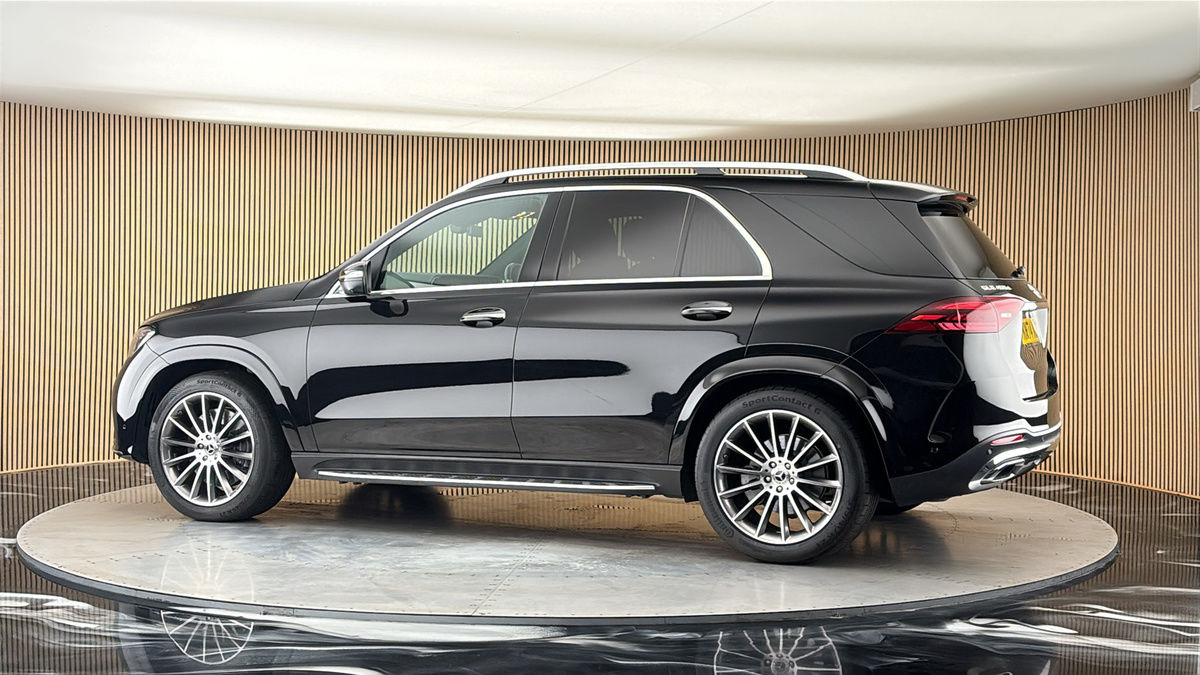 More views of Mercedes-Benz GLE