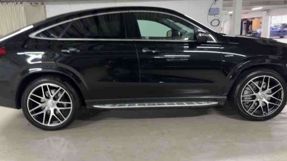 More views of Mercedes-Benz GLE