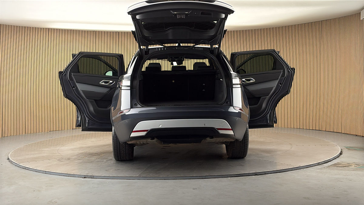 More views of Land Rover Range Rover Velar