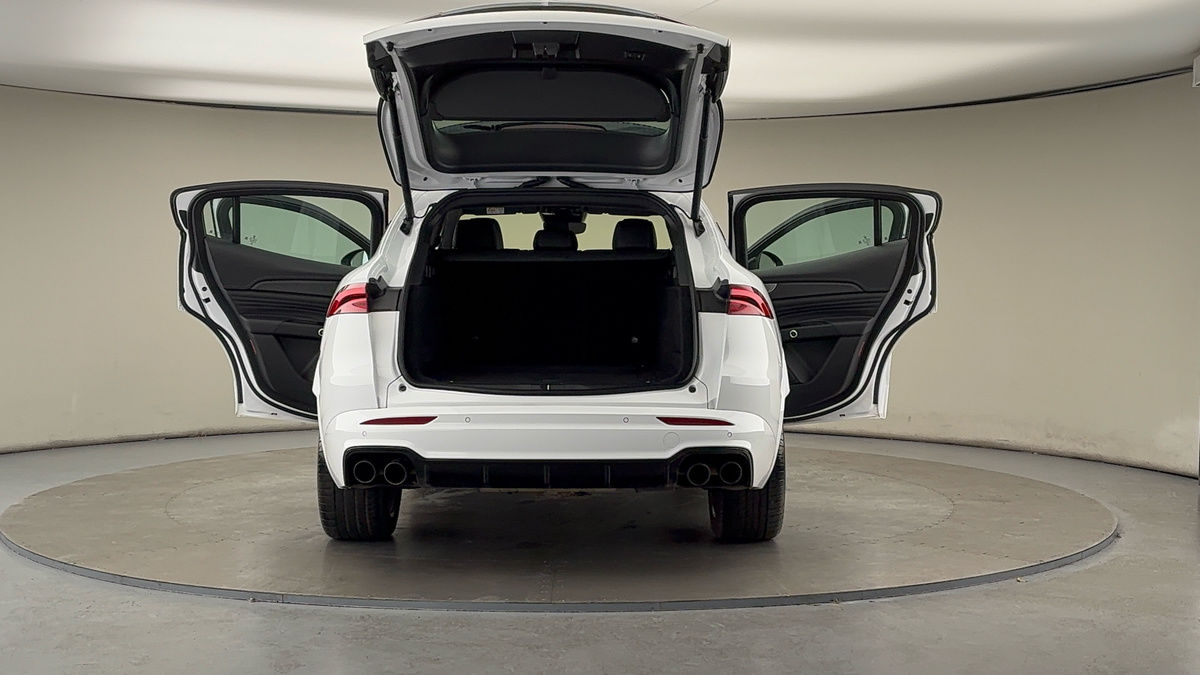 More views of Maserati Grecale