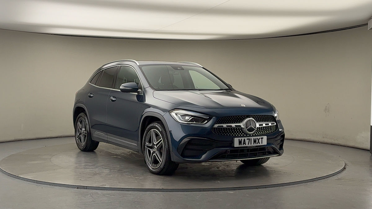 Mercedes-Benz GLA Sticky Header Image