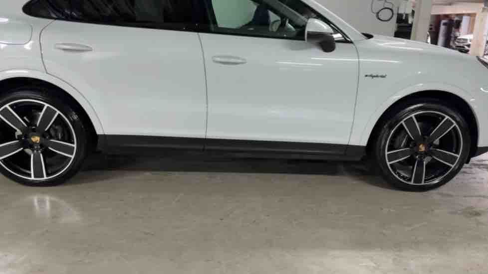 More views of Porsche Cayenne