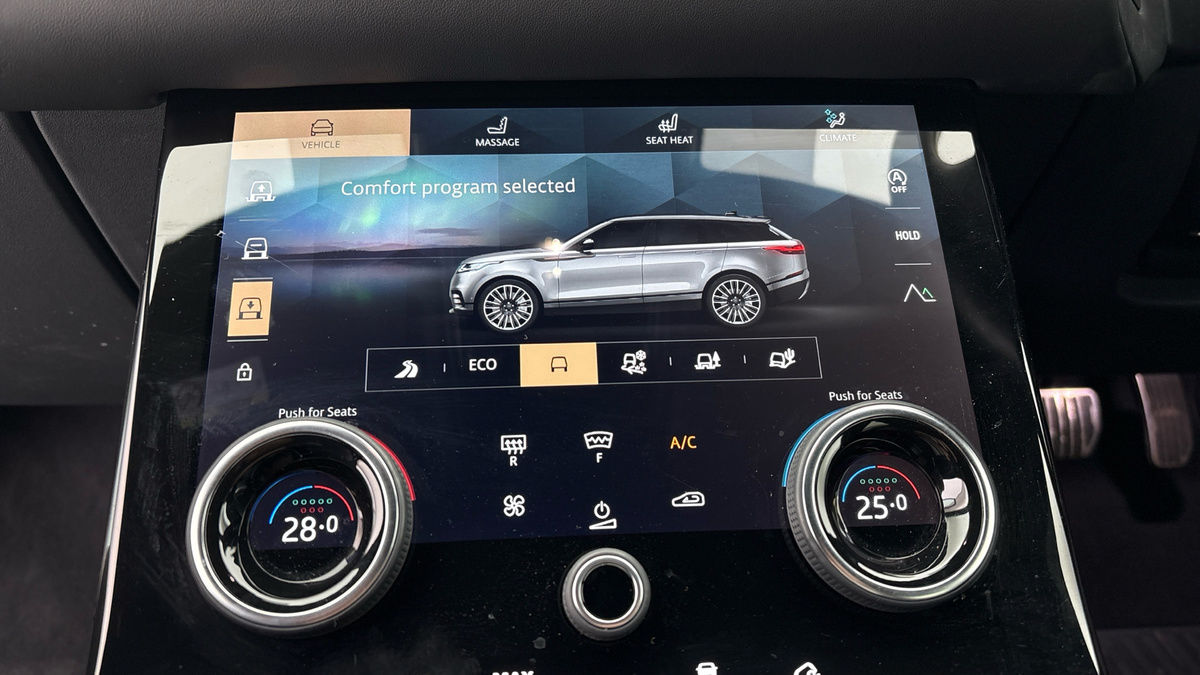 Land Rover Range Rover Velar Image 6