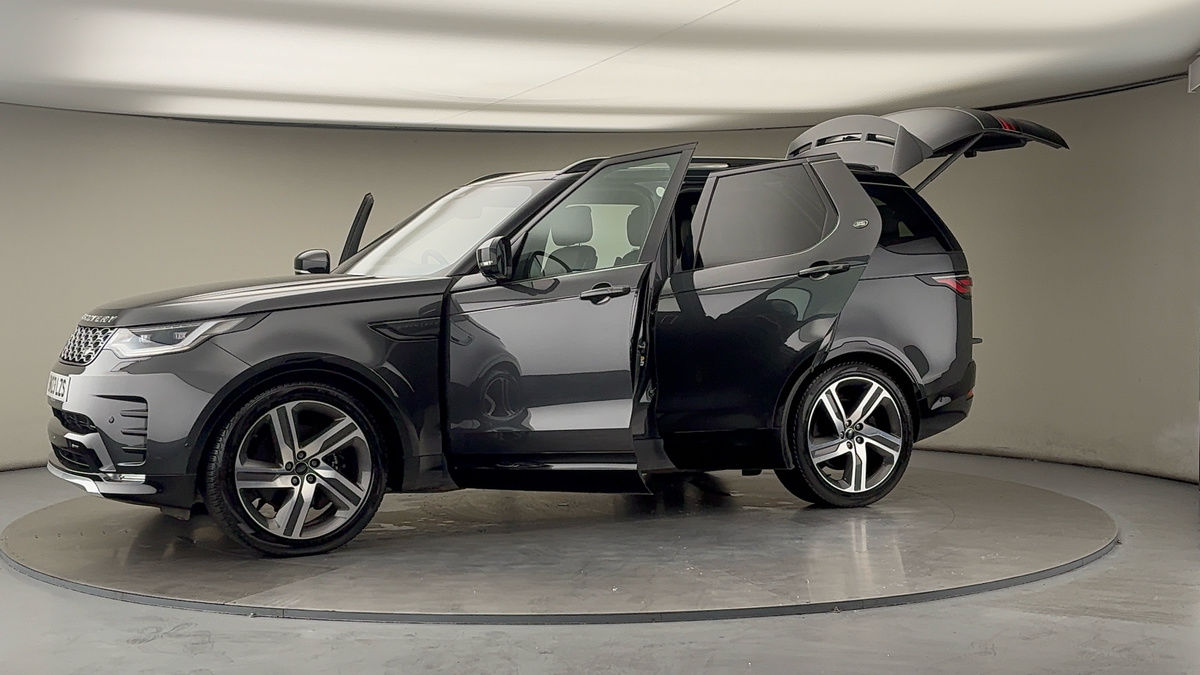 More views of Land Rover Discovery