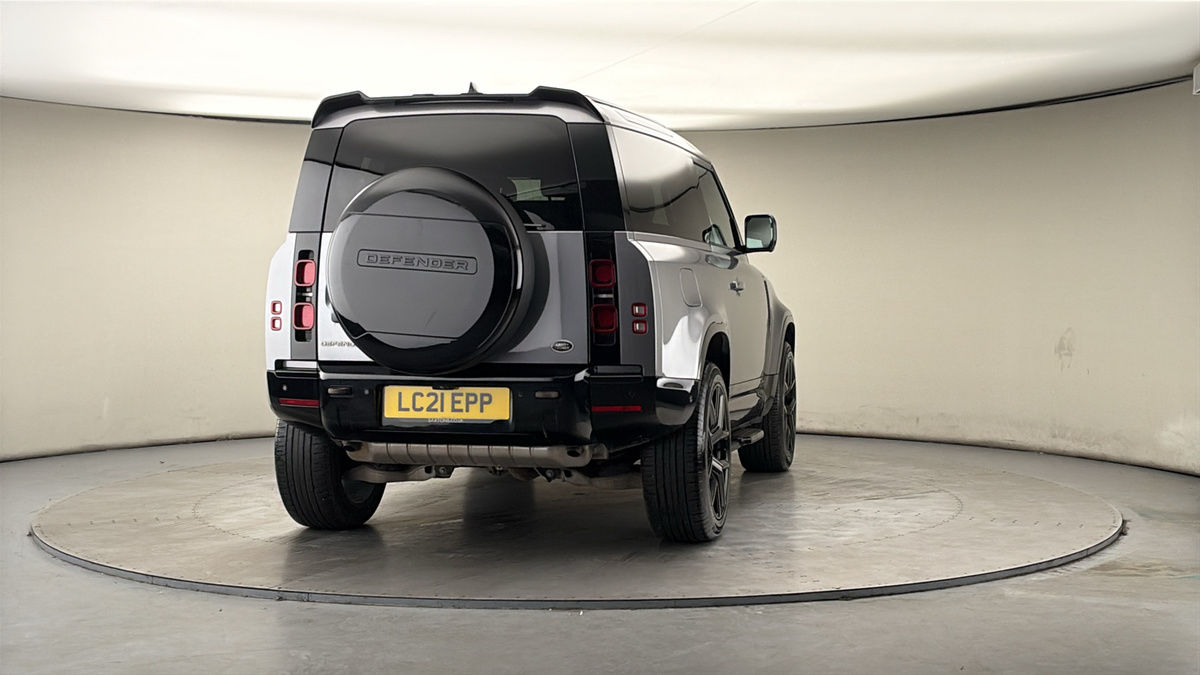 More views of Land Rover Defender 90