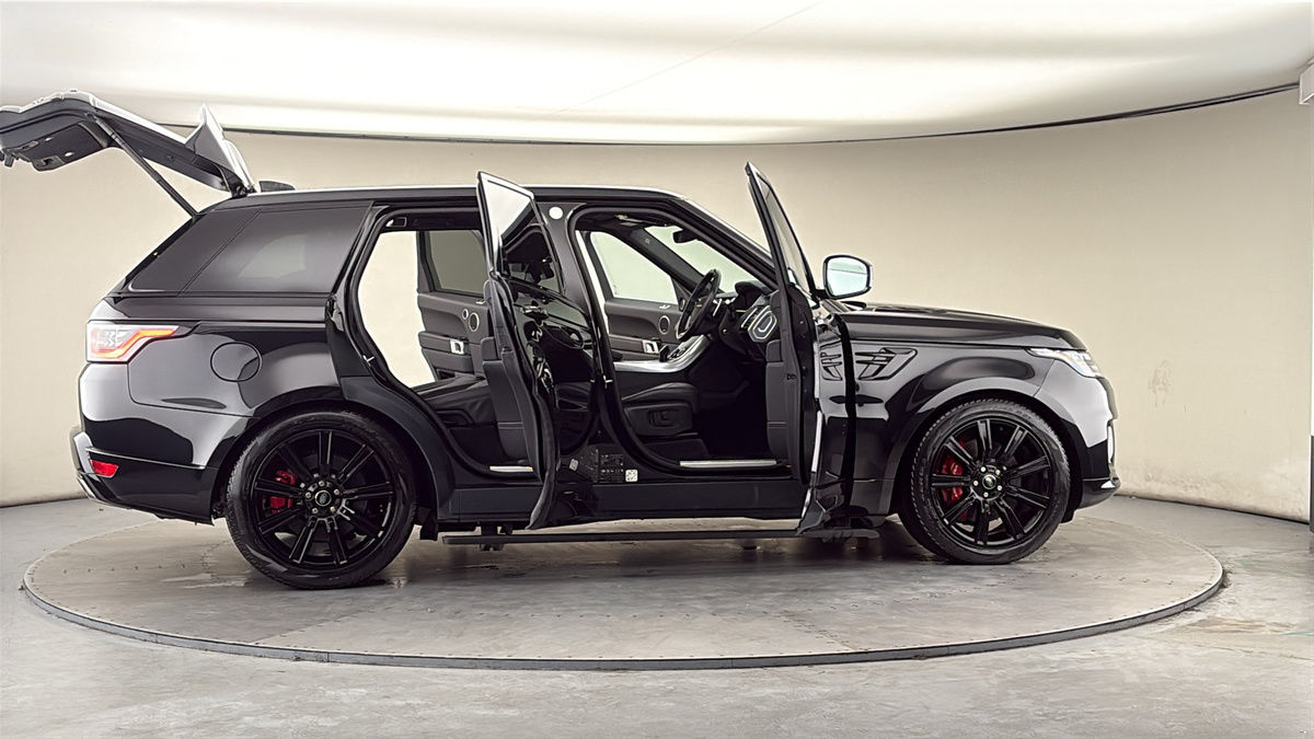 More views of Land Rover Range Rover Sport