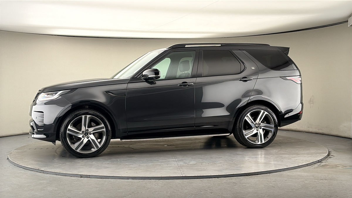 More views of Land Rover Discovery