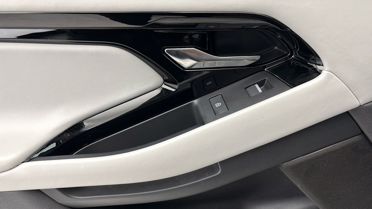 Land Rover Range Rover Evoque Image 19