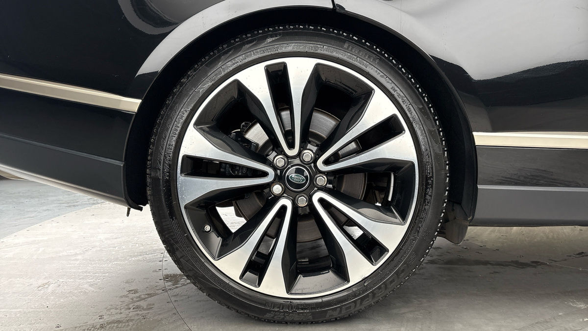 Land Rover Range Rover Image 10