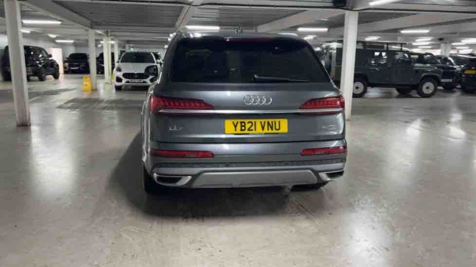 More views of Audi Q7