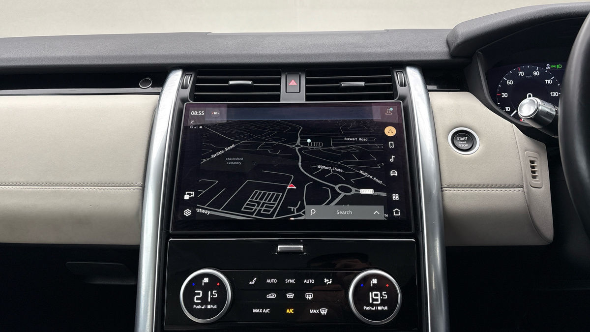 Land Rover Discovery Image 17