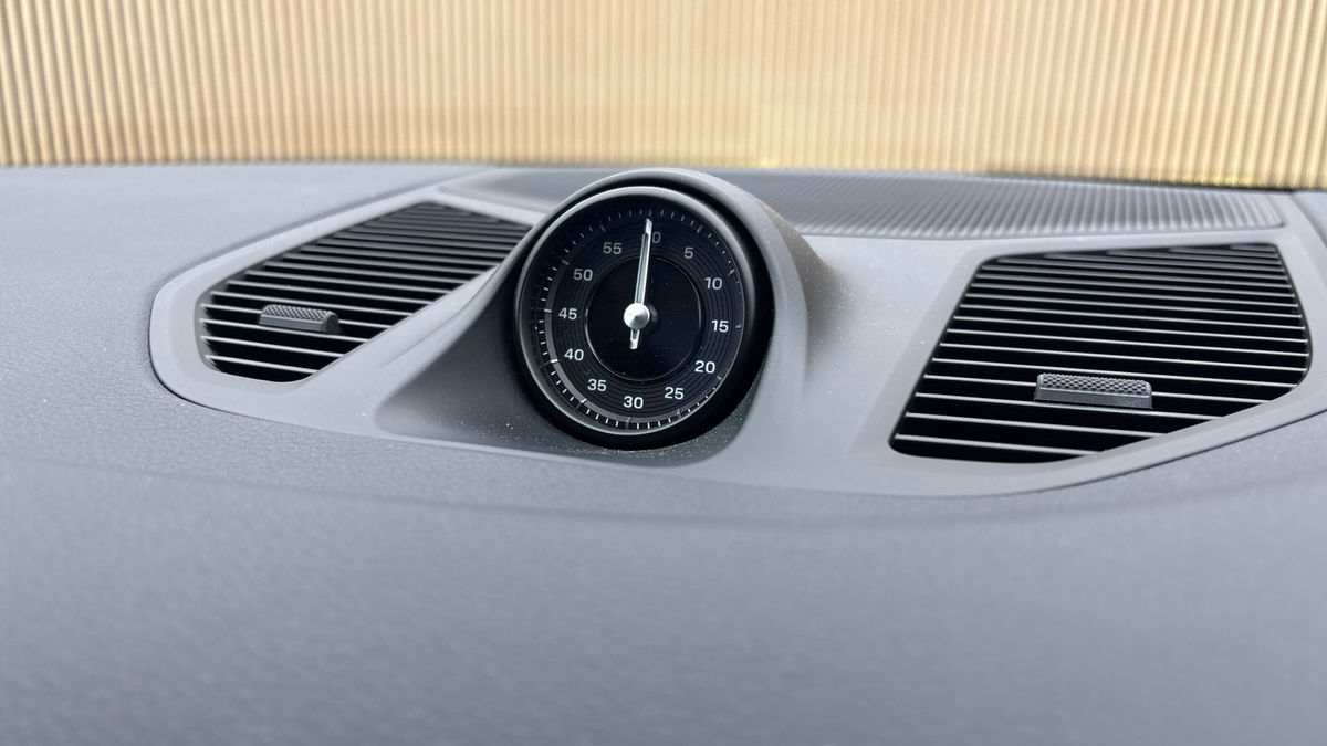 Porsche Cayenne Image 29