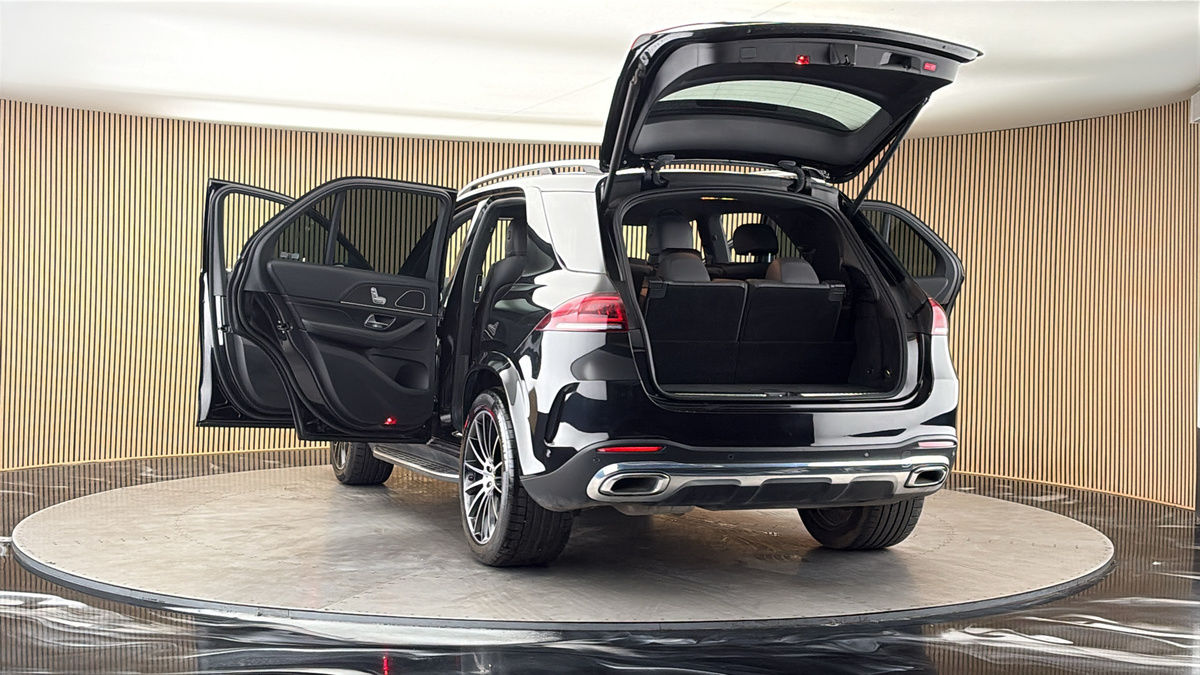 More views of Mercedes-Benz GLE