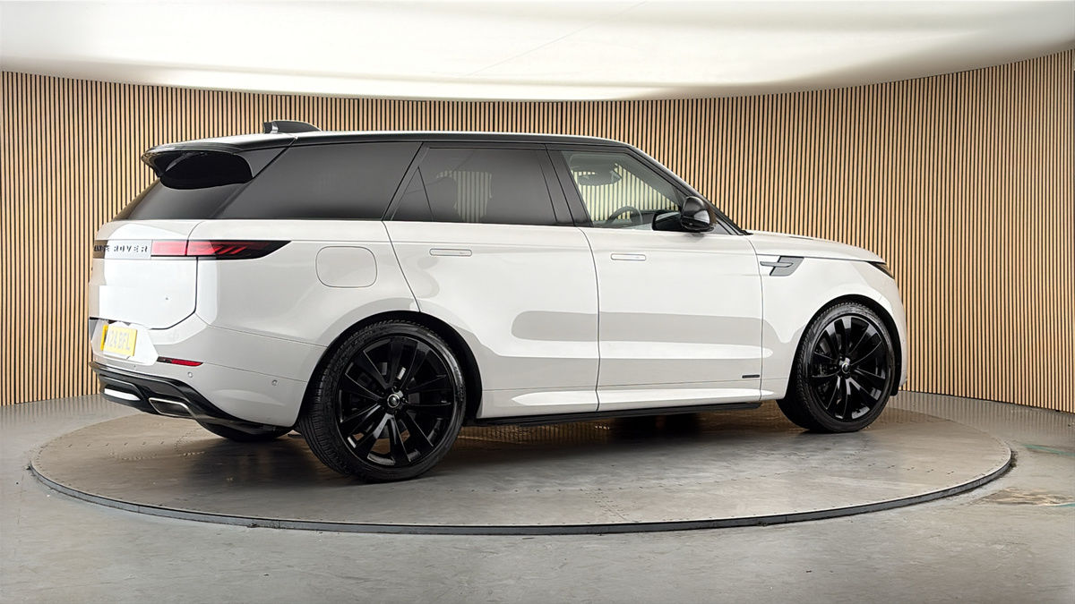 More views of Land Rover Range Rover Sport