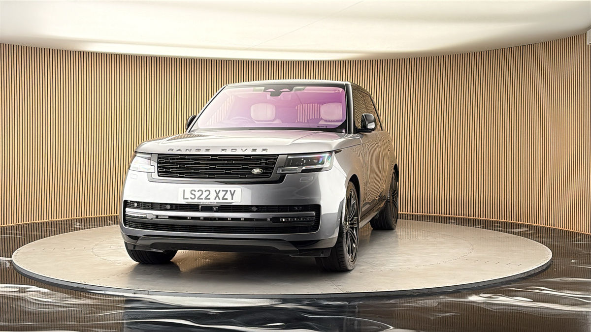 More views of Land Rover Range Rover