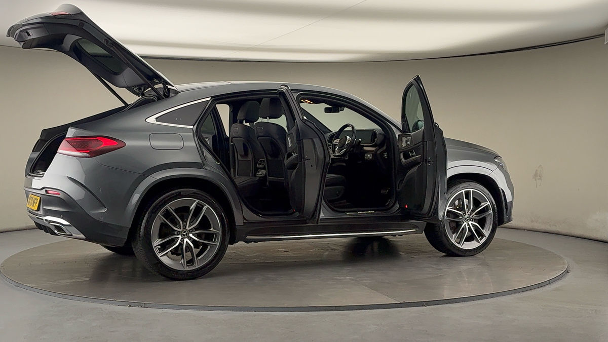 More views of Mercedes-Benz GLE