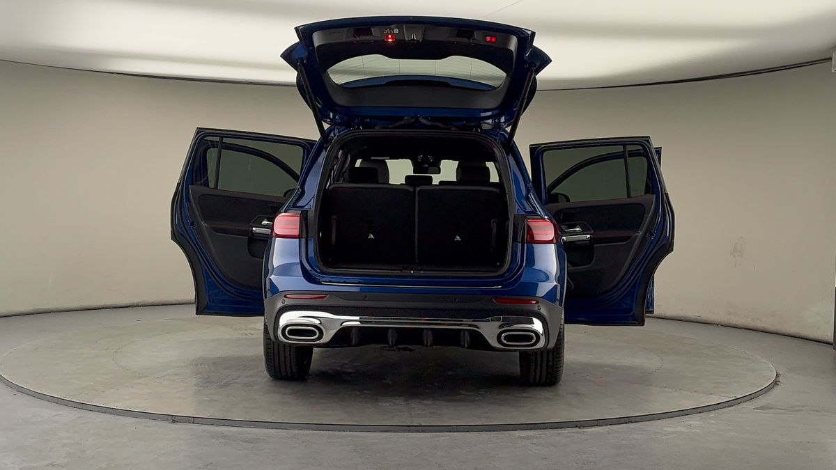 More views of Mercedes-Benz GLB