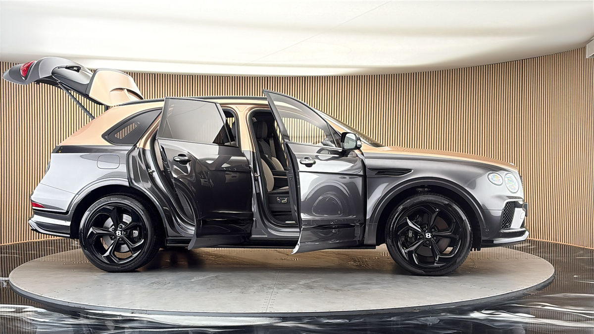 More views of Bentley Bentayga