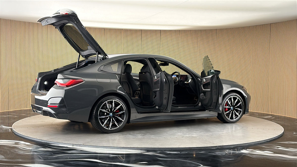 More views of BMW i4