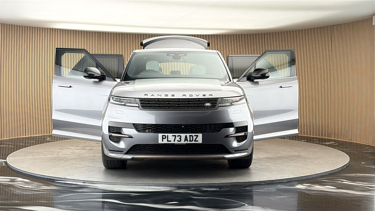 More views of Land Rover Range Rover Sport