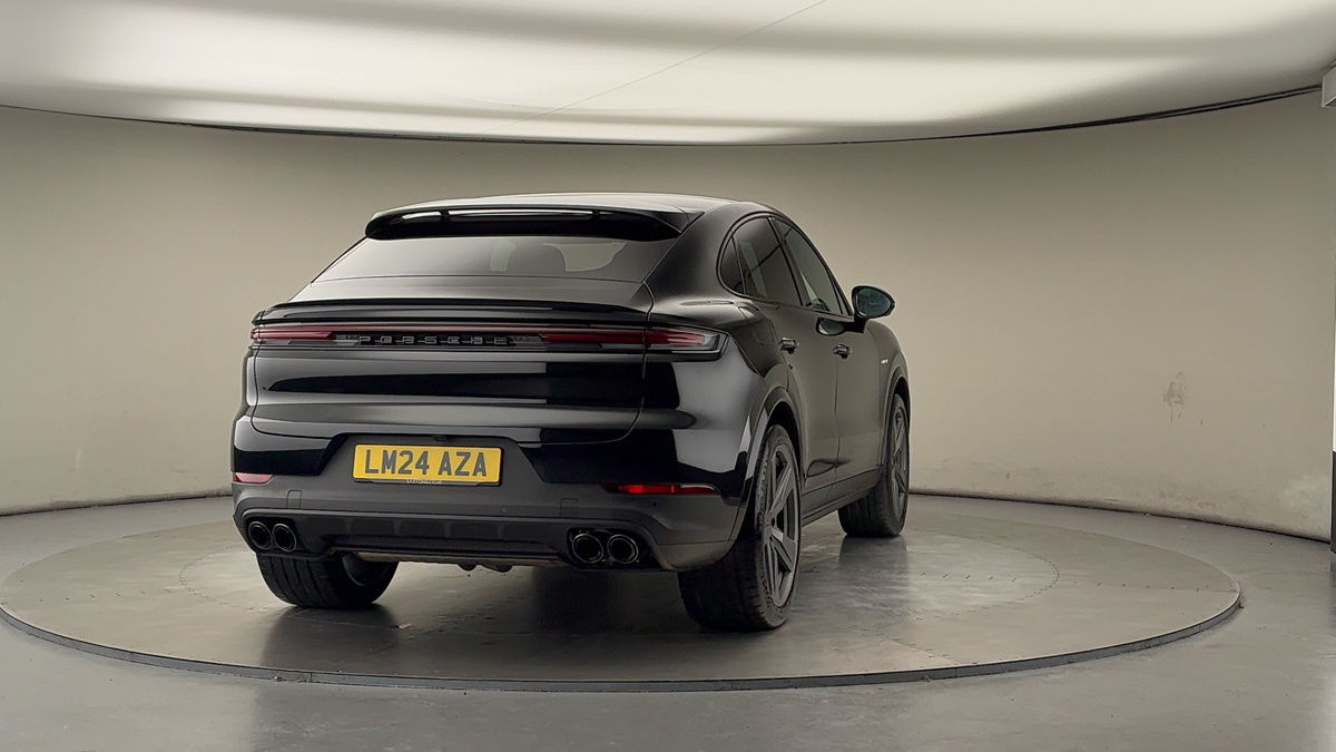 More views of Porsche Cayenne