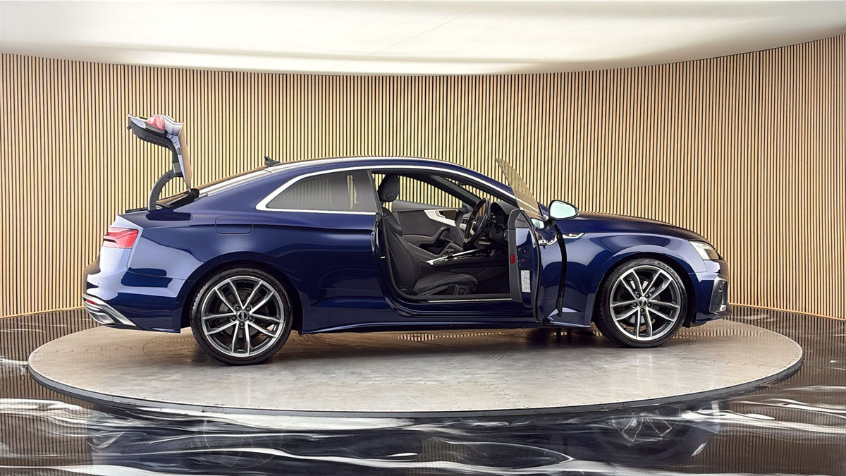 More views of Audi A5