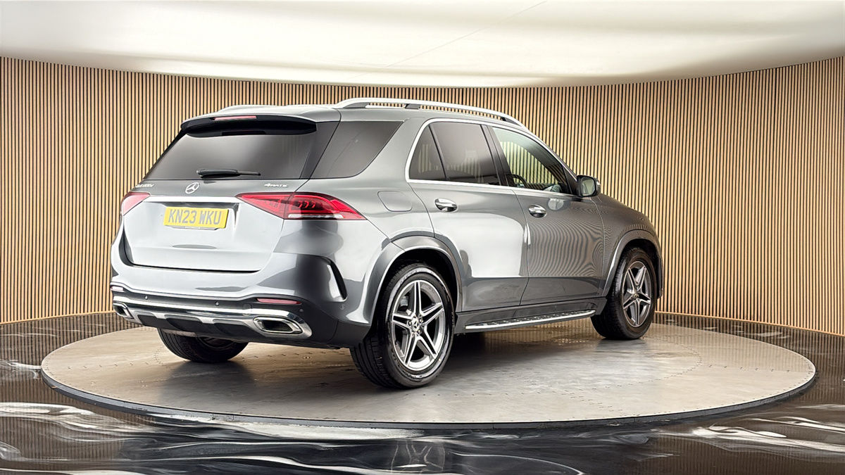 More views of Mercedes-Benz GLE