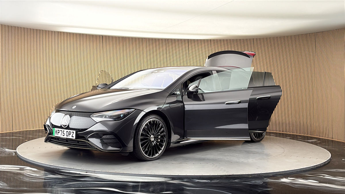 More views of Mercedes-Benz EQE