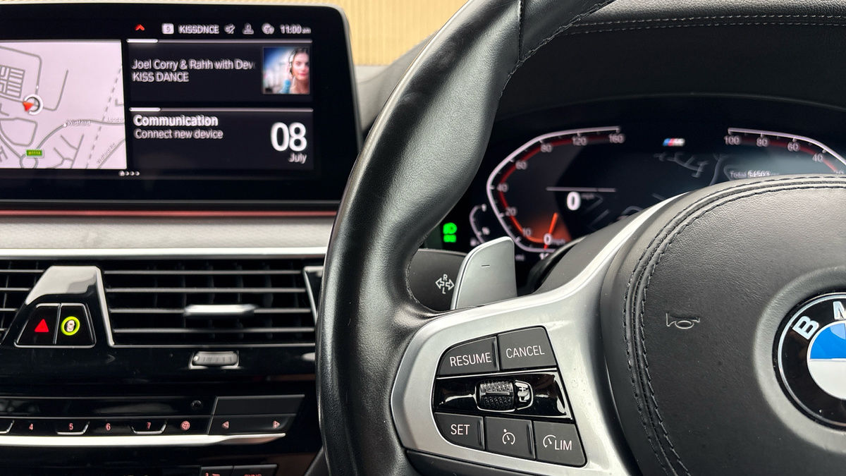 BMW 5 Series Image 13