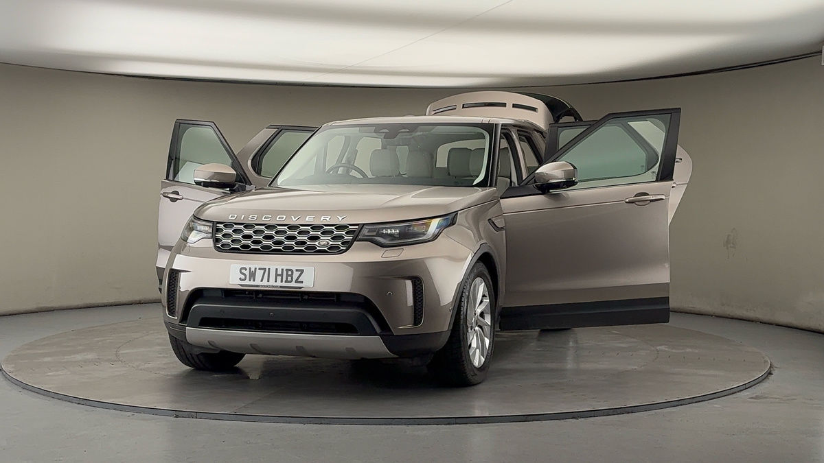 More views of Land Rover Discovery