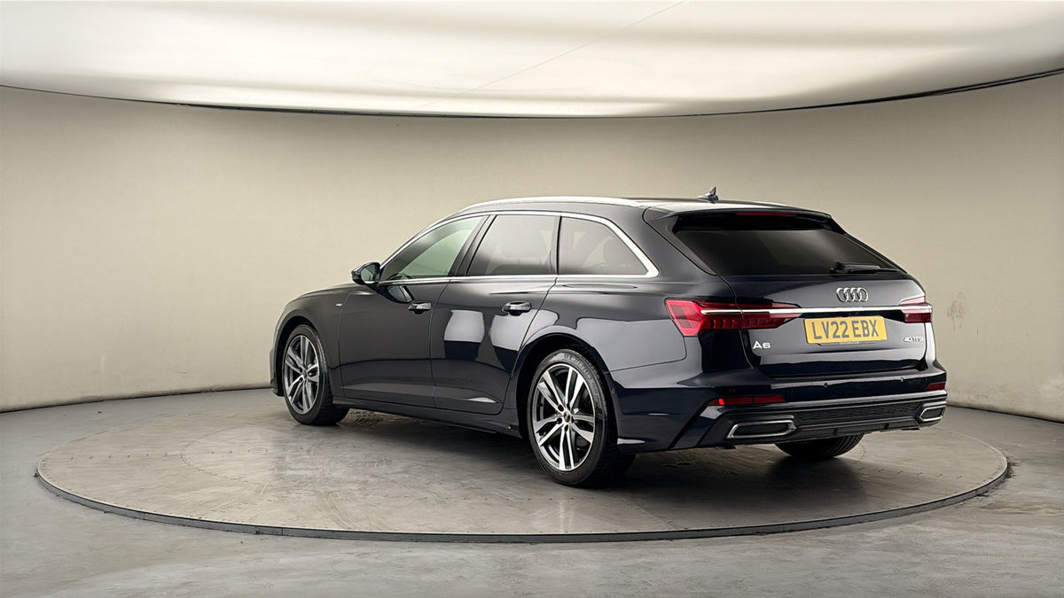 Audi A6 Avant Image 2