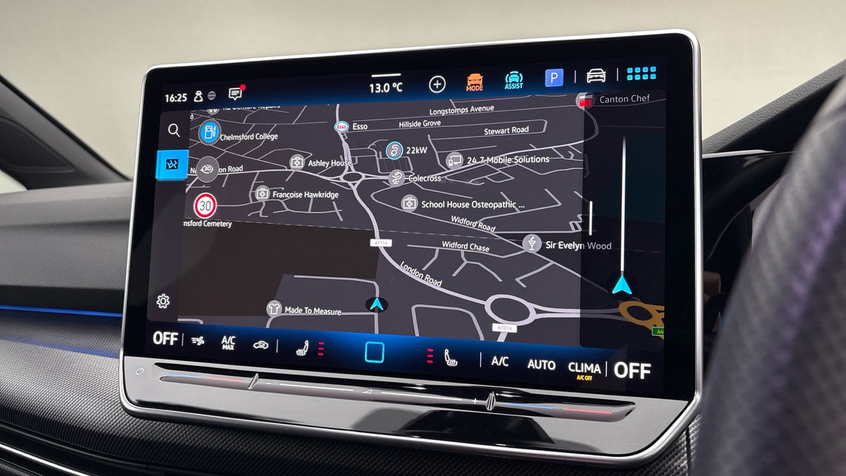 Volkswagen Golf Image 17